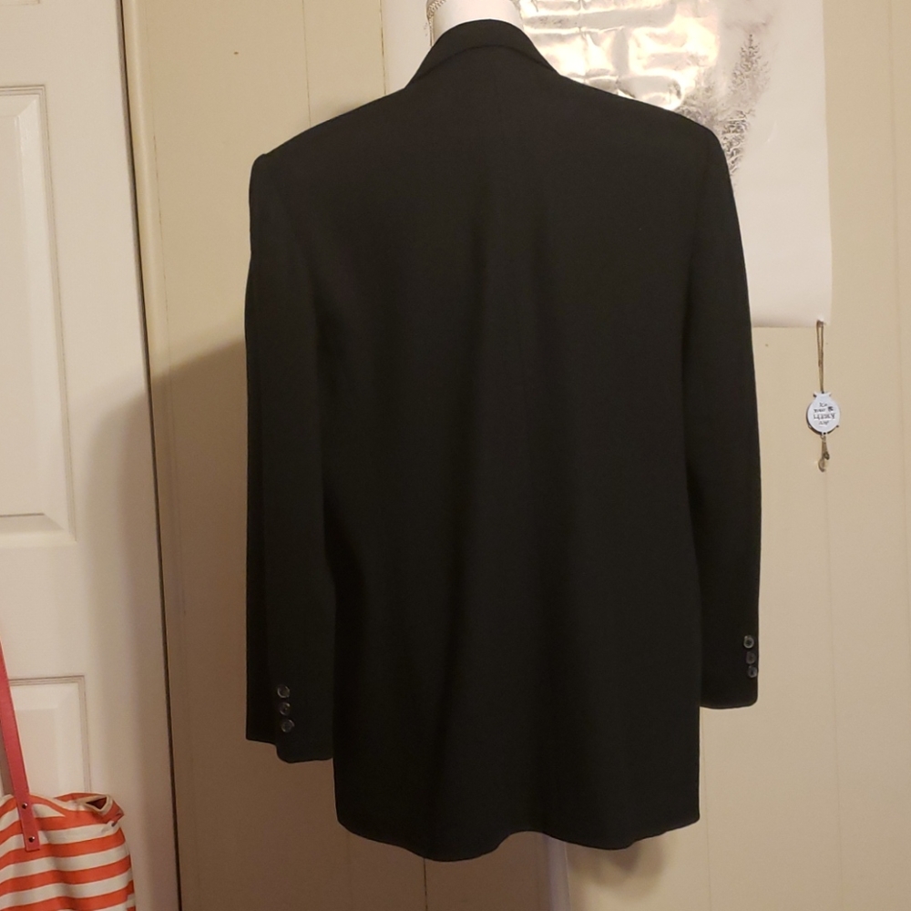 Blazer - Picture 2 of 2